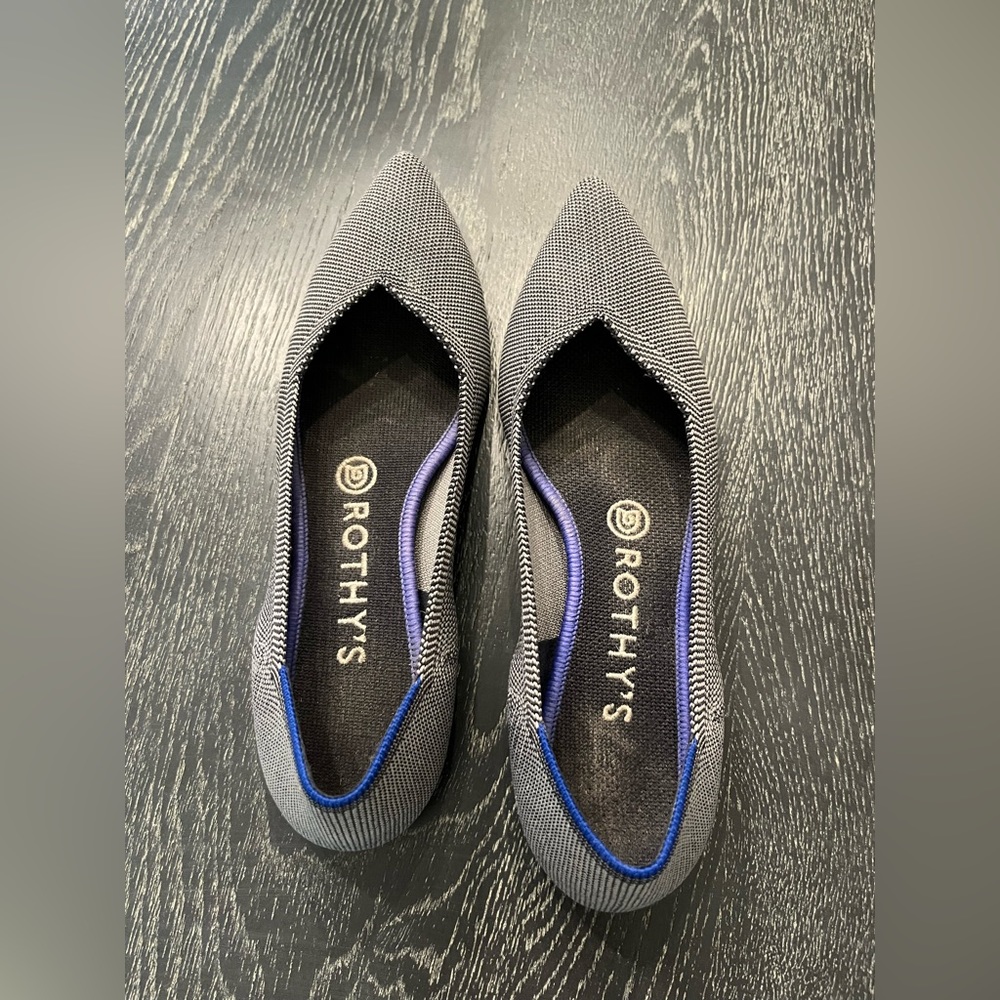 Rothy’s the pointed flat in gray EUC size 7.5